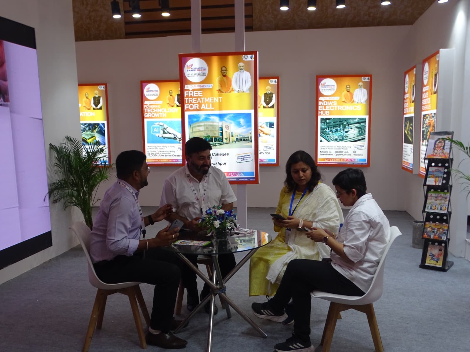 Retail Mass Hiring | MNC Collaboration